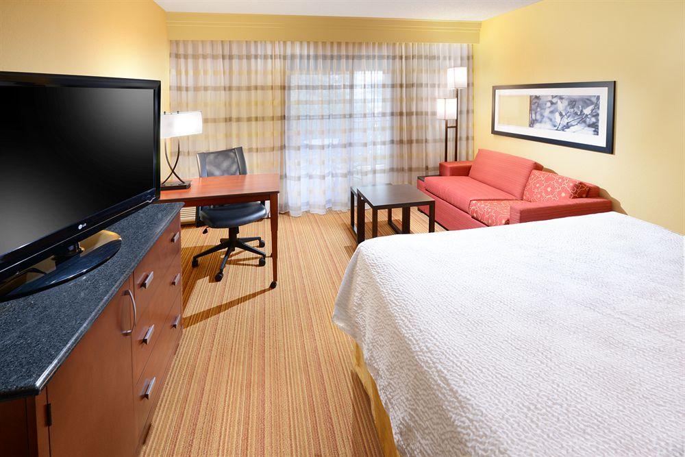 Courtyard By Marriott Dallas Plano In Legacy Park Buitenkant foto